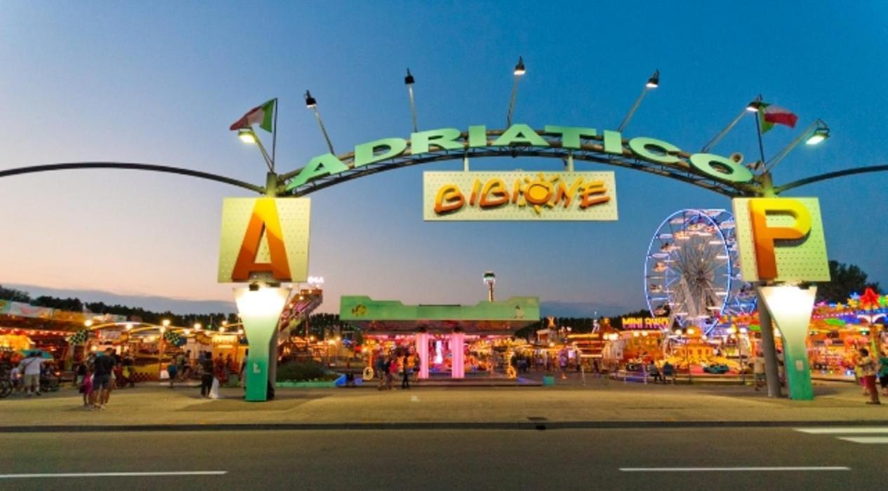 Appartamenti Sanian Bibione Kültér fotó